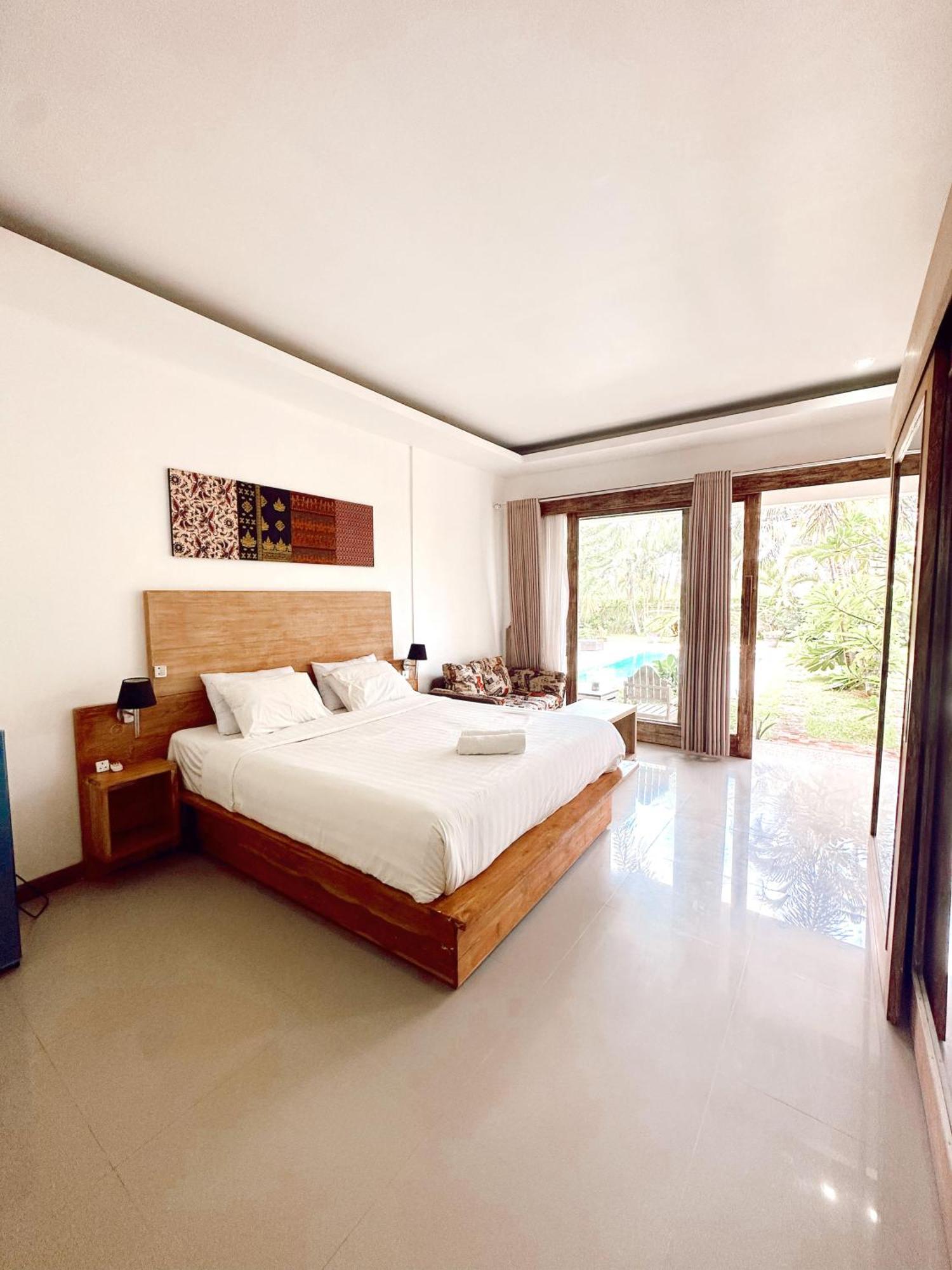 Hi5 Kuta Hotel Kuta  Ngoại thất bức ảnh