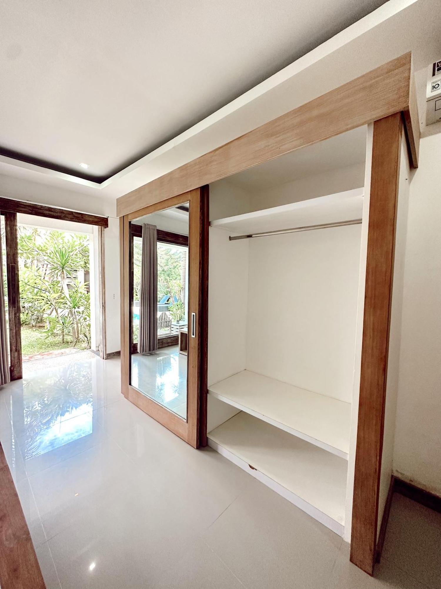 Hi5 Kuta Hotel Kuta  Ngoại thất bức ảnh