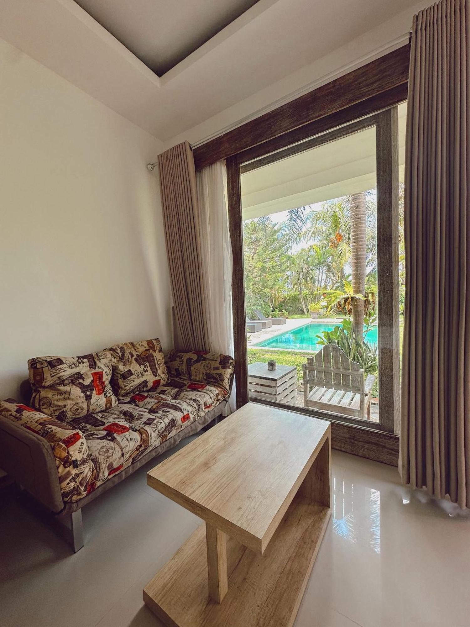 Hi5 Kuta Hotel Kuta  Ngoại thất bức ảnh