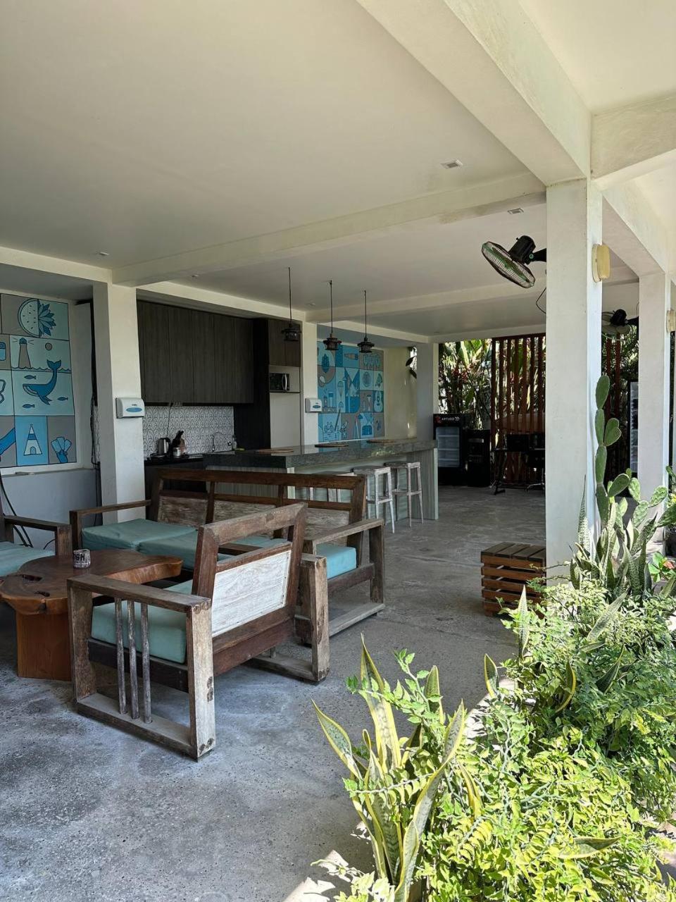 Hi5 Kuta Hotel Kuta  Ngoại thất bức ảnh